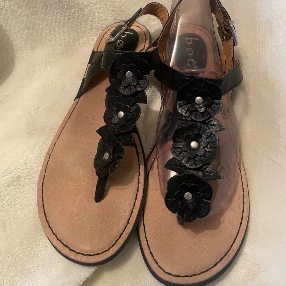EUC b.o.c by Born Black Floral Thong Flat Sandals Size 10